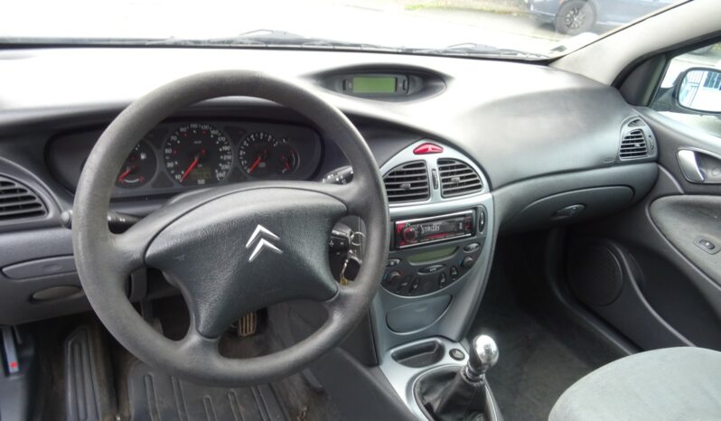 
								Citroën C5 2.0 HDi 110 SX full									