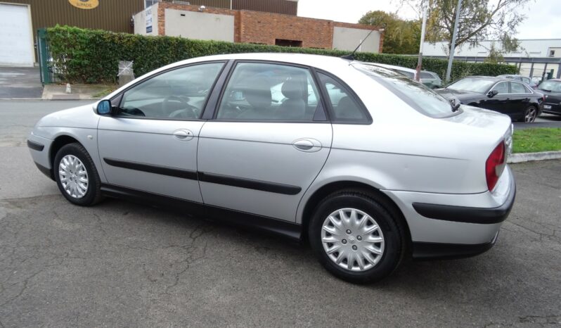 
								Citroën C5 2.0 HDi 110 SX full									