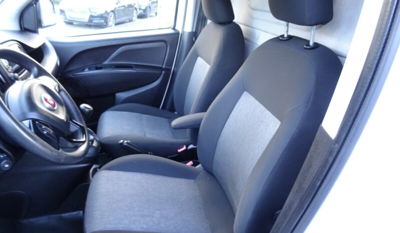 
								Fiat Doblo Cargo FT 1.3 Multijet 95 Pack USB Clim full									