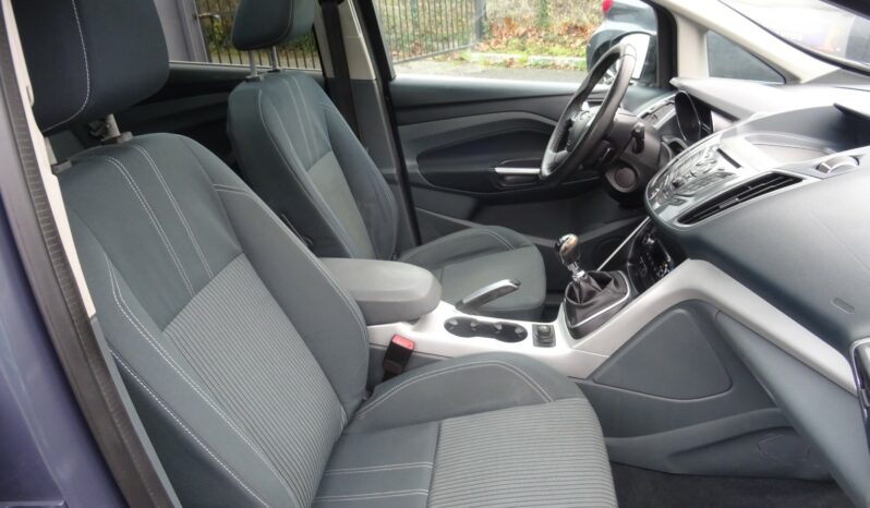 
								Ford C-Max 1.6 TDCI 115 FAP Titanium full									