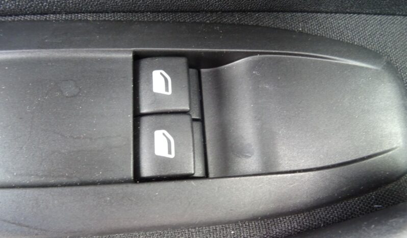 
								Peugeot 208 PureTech 68ch BVM5 Like full									