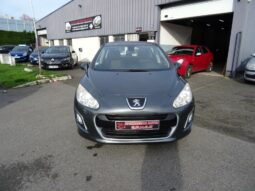 
										Peugeot 308 1.6 e-HDi 115ch FAP Style full									