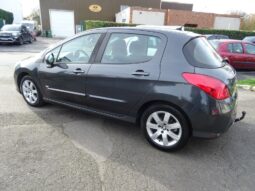 
										Peugeot 308 1.6 e-HDi 115ch FAP Style full									