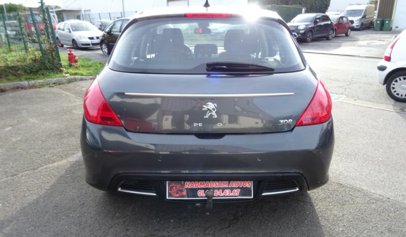 
								Peugeot 308 1.6 e-HDi 115ch FAP Style full									