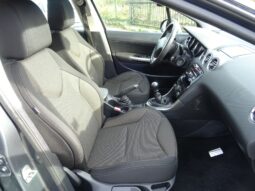
										Peugeot 308 1.6 e-HDi 115ch FAP Style full									
