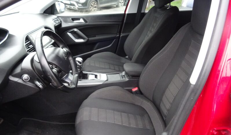 
								Peugeot 308 SW 1.6 BlueHDi 120ch S&S BVM6 Allure full									