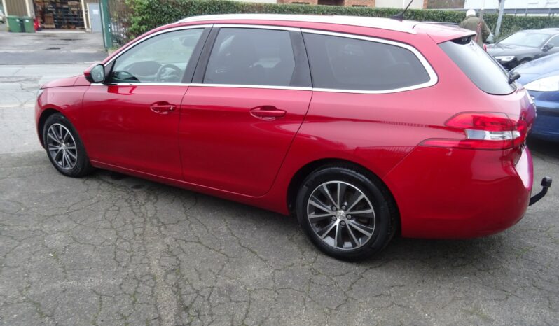 
								Peugeot 308 SW 1.6 BlueHDi 120ch S&S BVM6 Allure full									
