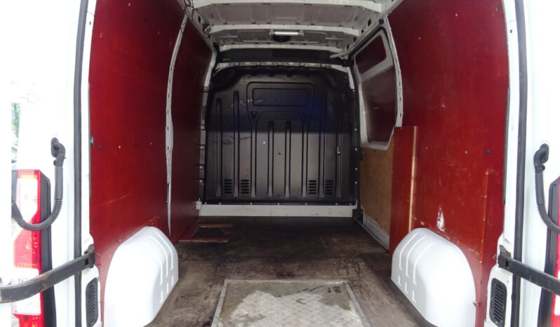 
								Renault Master Fourgon FGN L2H2 3.3t 2.3 dCi 130 E6 Grand Confort full									