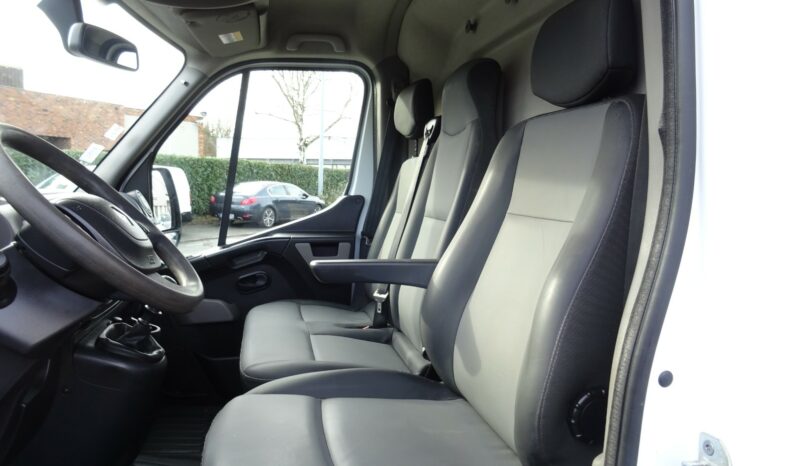
								Renault Master Fourgon FGN L2H2 3.3t 2.3 dCi 130 E6 Grand Confort full									