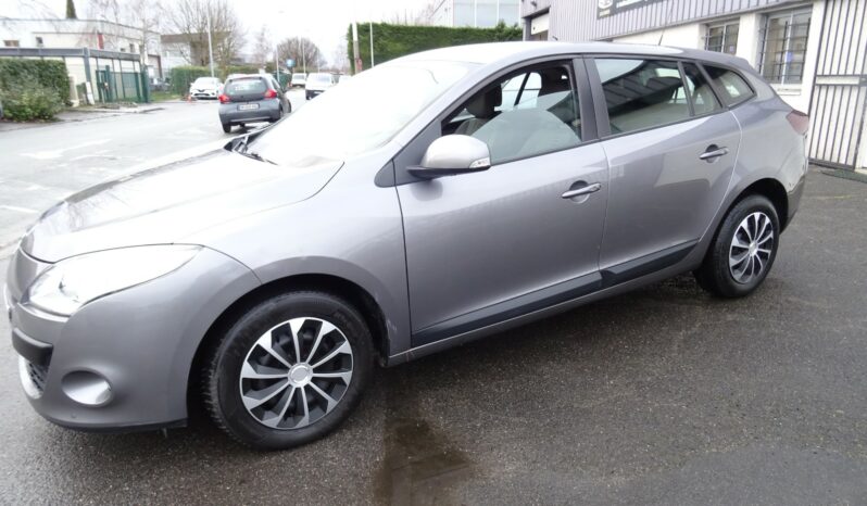 
								Renault Mégane III Estate 1.5 dCi 110 FAP eco2 Expression Euro 5 full									