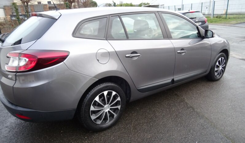 
								Renault Mégane III Estate 1.5 dCi 110 FAP eco2 Expression Euro 5 full									