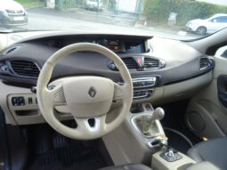 
										Renault Scénic III dCi 110 FAP eco2 Dynamique Euro 5 full									