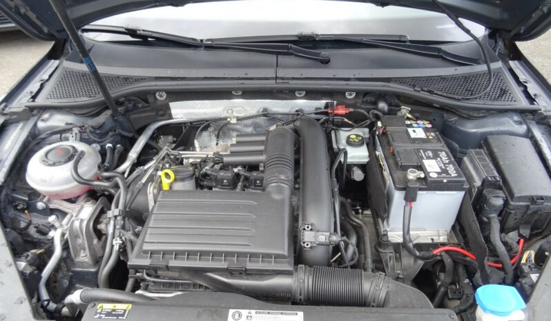 
								Volkswagen Passat SW 1.4 TSI 150 ACT BMT DSG7 Confortline Business full									