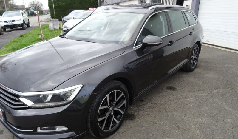 
								Volkswagen Passat SW 1.4 TSI 150 ACT BMT DSG7 Confortline Business full									