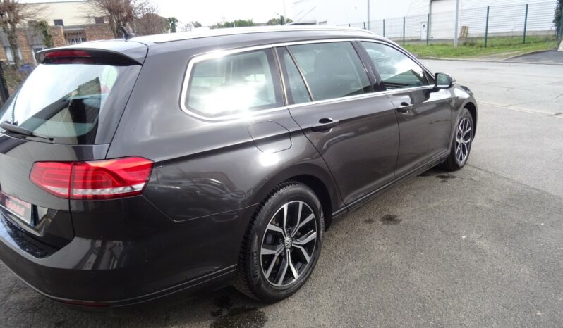 
								Volkswagen Passat SW 1.4 TSI 150 ACT BMT DSG7 Confortline Business full									